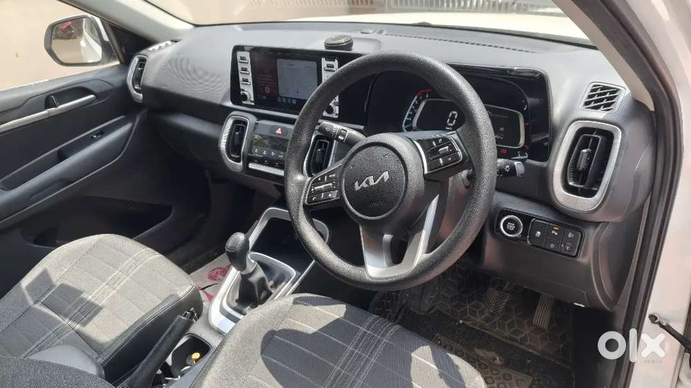 Kia Sonet 2024 Petrol 40000 Km Driven