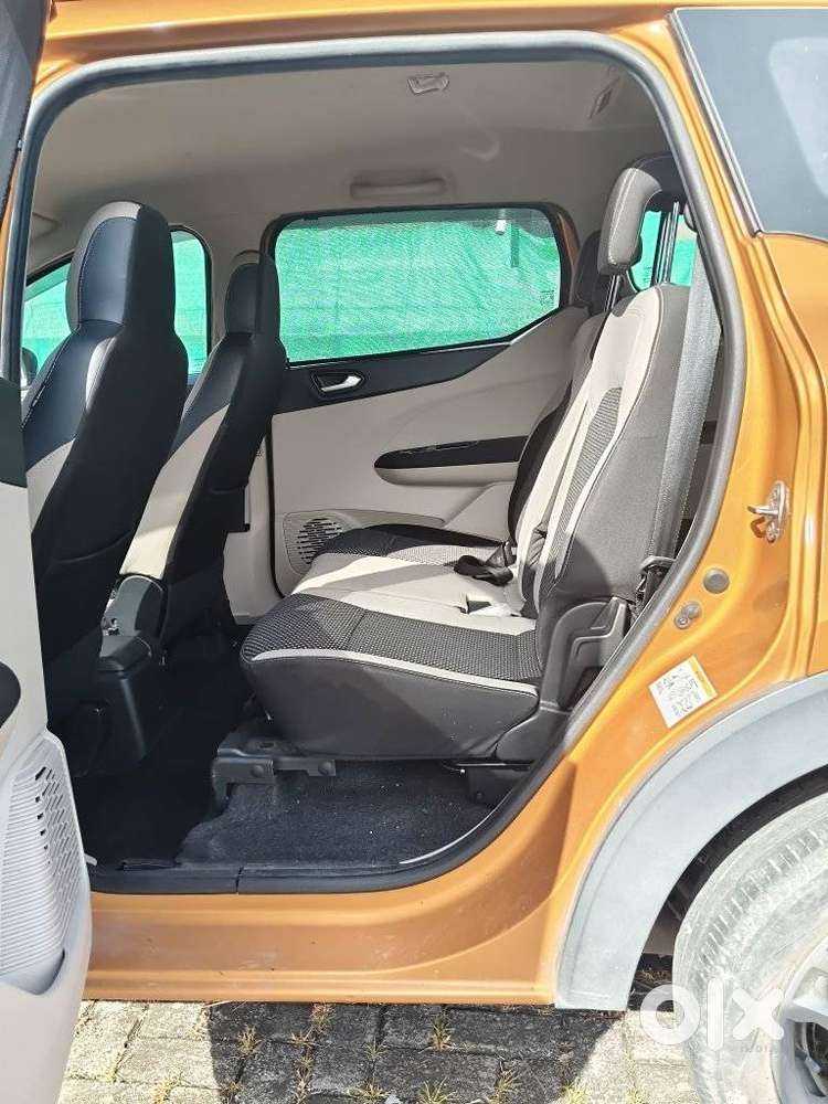 Renault Triber Rxz Easy-r Amt, 2020, Petrol