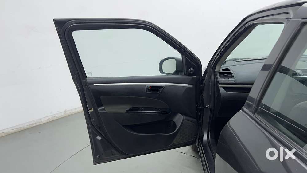 Maruti Suzuki Swift 1.2 Lxi (o), 2015, Petrol