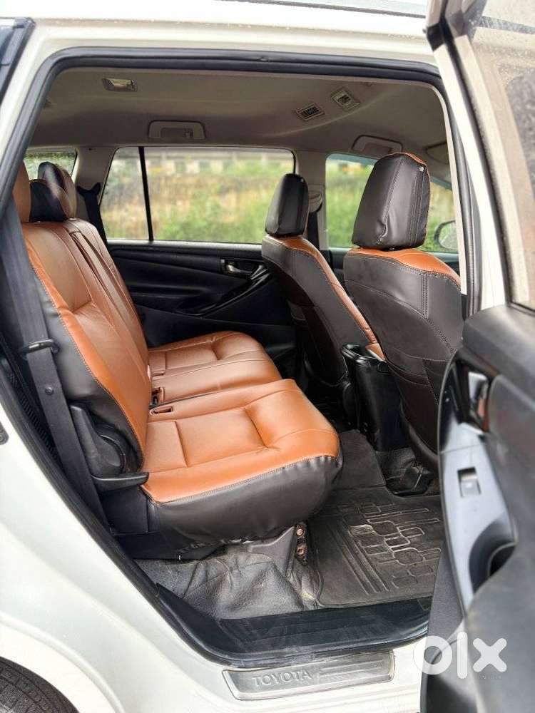 Toyota Innova Crysta 2.4 G Mt, 2016, Diesel