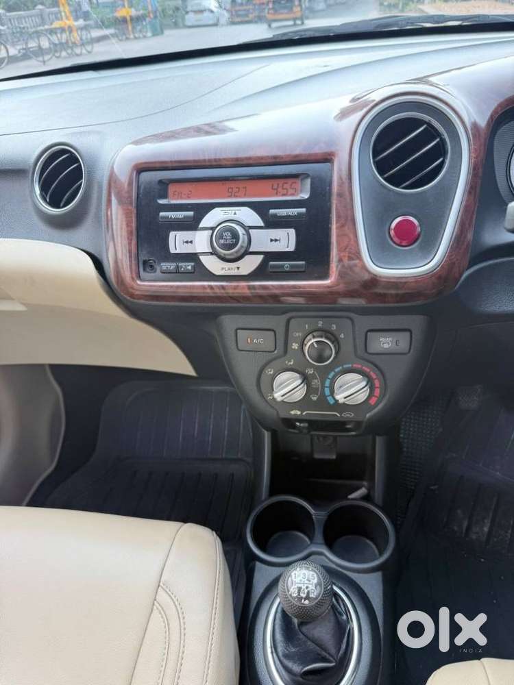 Honda Mobilio 1.5 S I-vtec Mt, 2015, Petrol