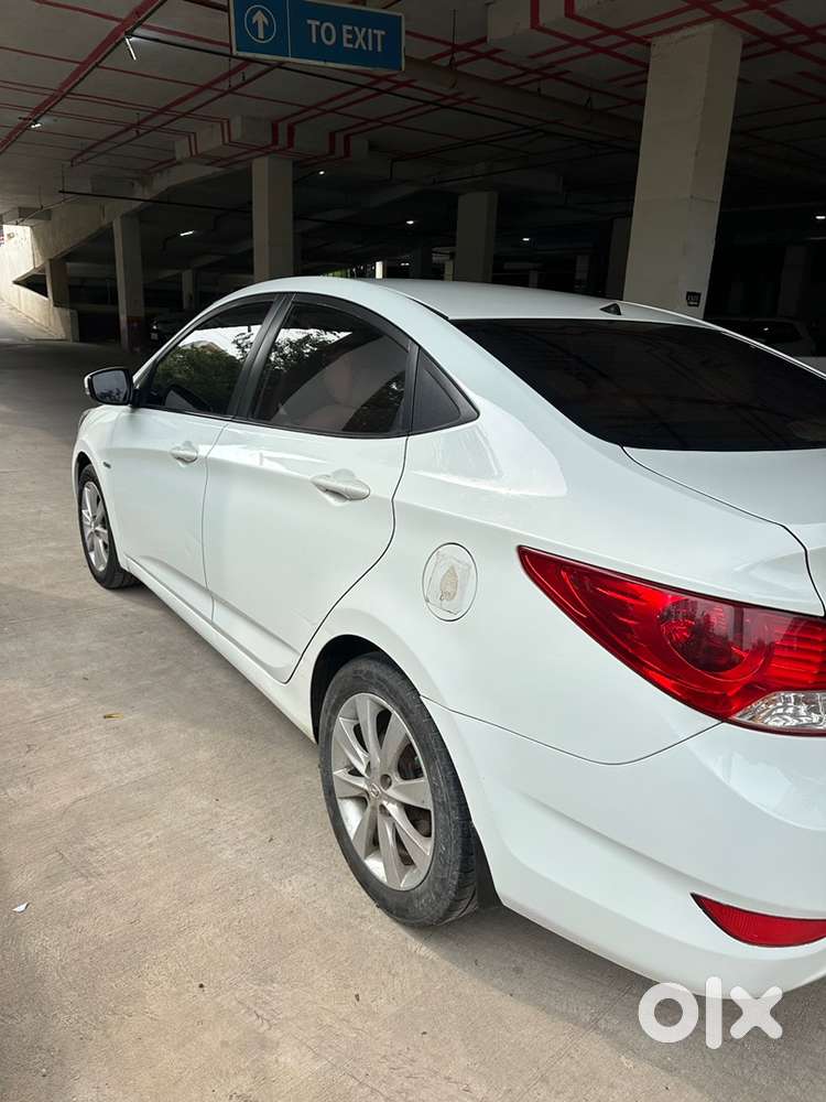 Hyundai Fluidic Verna 2013
