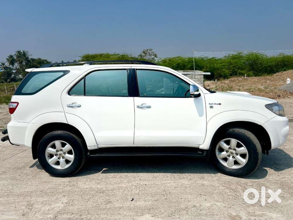 Toyota Fortuner 3.0 4x4 Manual, 2011, Diesel
