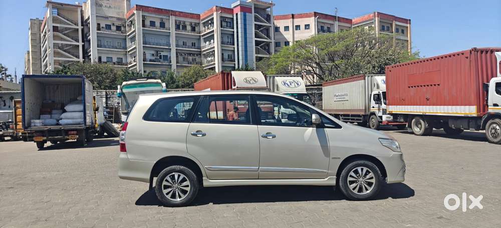 Toyota Innova 2.5 Vx 7 Str Bs-iii, 2015, Diesel