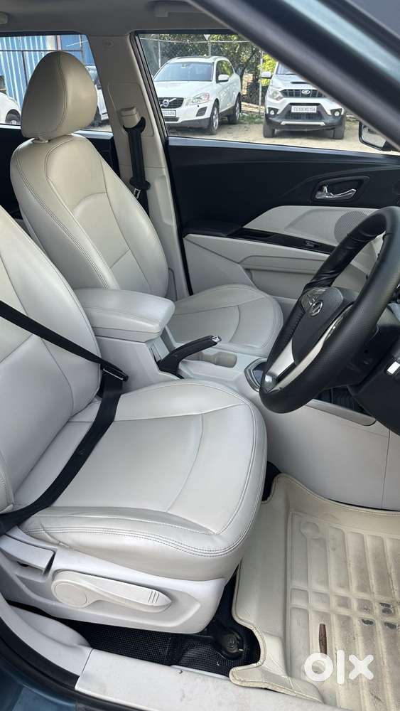 Mahindra Tuv 300 T10 Opt, 2019, Diesel