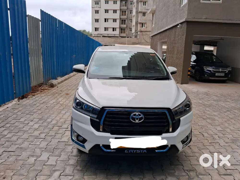 Yellow Board Toyota Innova Crysta 2.4 Diesel Manual 2025