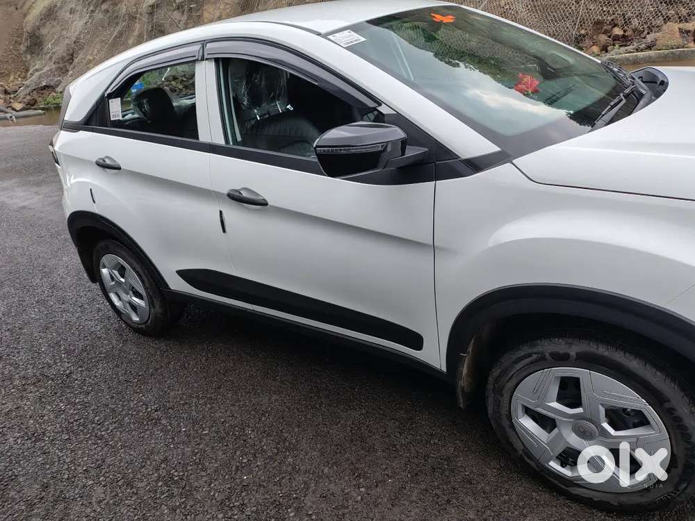 Tata Nexon 2025 Icng Smart Plus Monthly Rental
