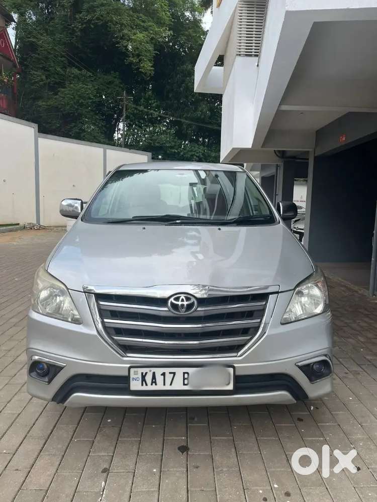 Toyota Innova 2011