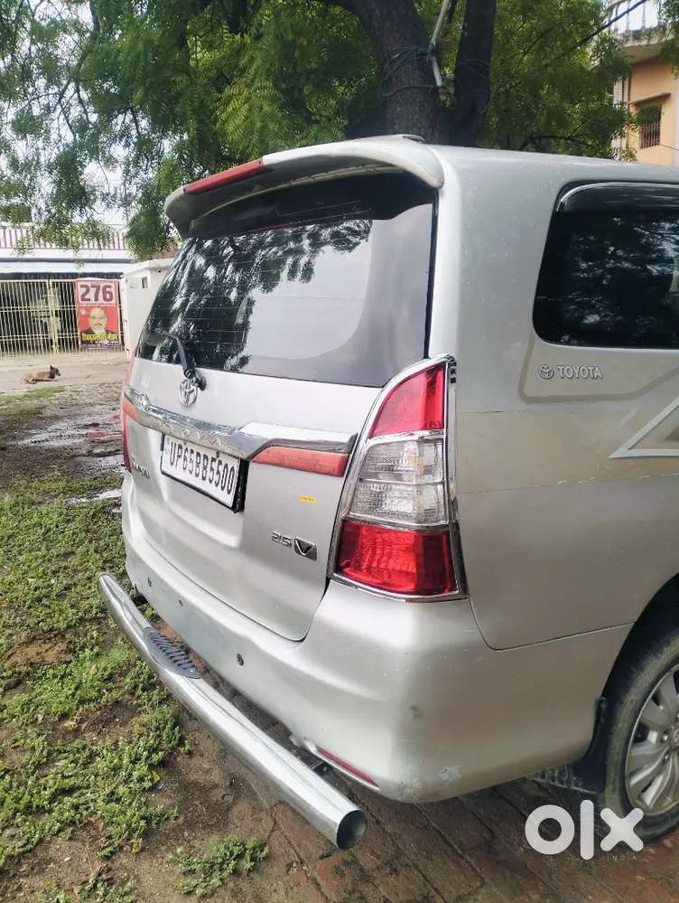 Toyota Innova Diesel 2.5 2011 Model