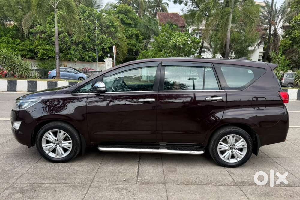 Toyota Innova Crysta Zx At 2016 Diesel Well Maintained