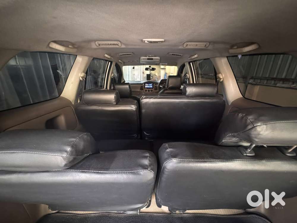 Toyota Innova 2.5 G (diesel) 8 Seater, 2016, Diesel
