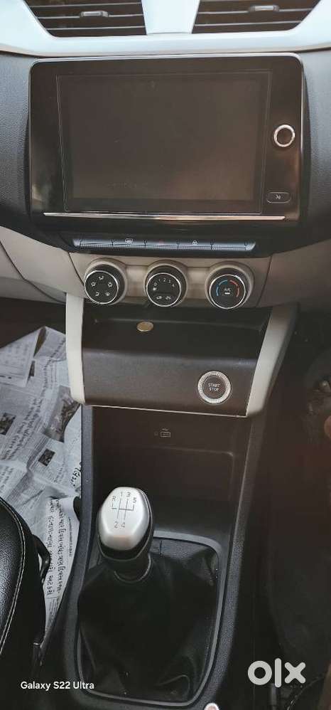 Renault Triber Rxz, 2021, Petrol