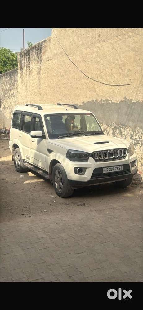 Mahindra Diesel 2015 Car