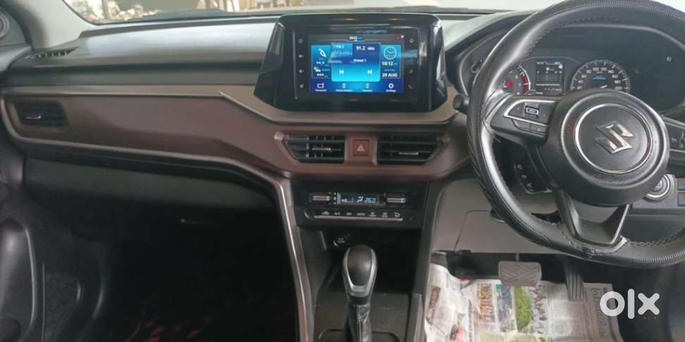 Maruti Suzuki Brezza 1.5 Zxi At Smart Hybrid, 2022, Petrol
