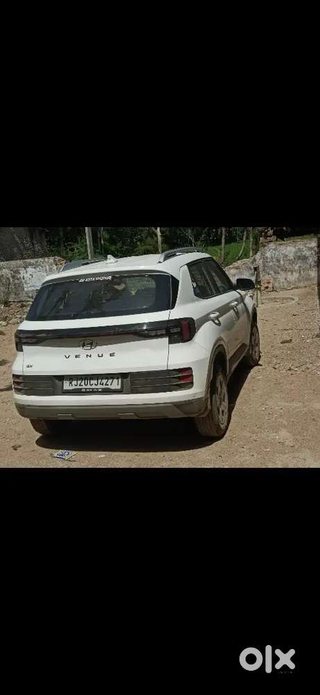 Hyundai Venue Petrol Manual 2023, Ek Mahina Test Drive Le Sakte Ho