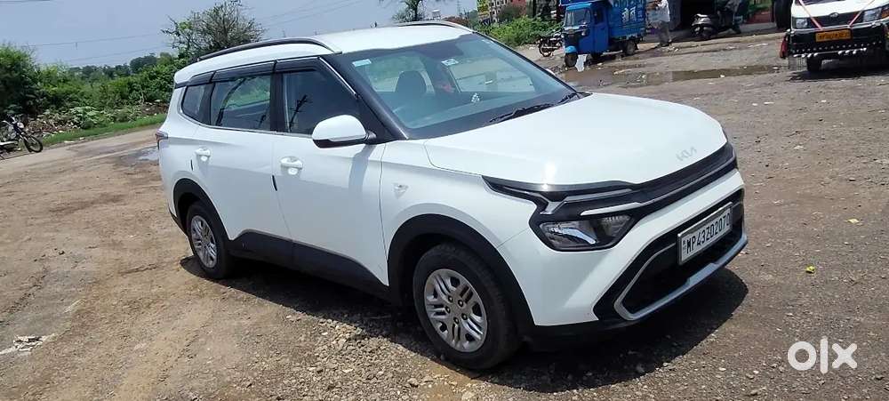 Kia Carens 1.5 Petrol Premium 2023