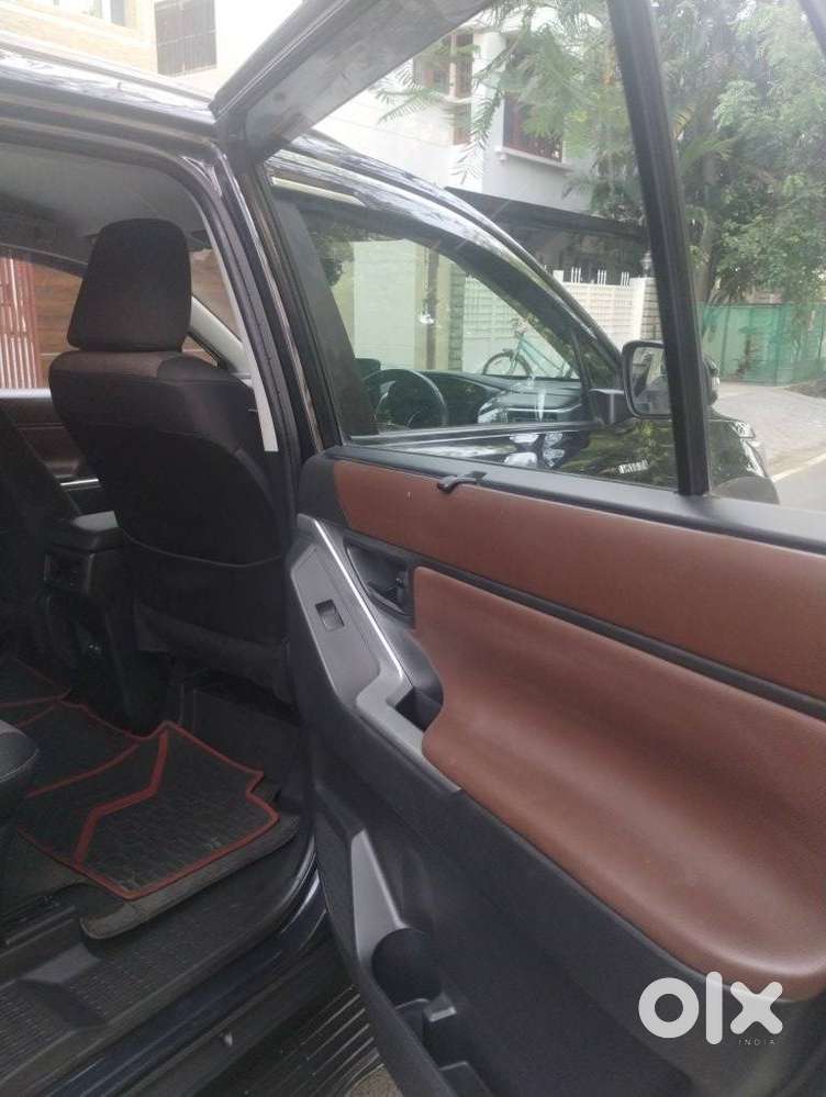 Toyota Innova Hycross 2.0 Vx Hybrid 7 Str, 2023, Petrol