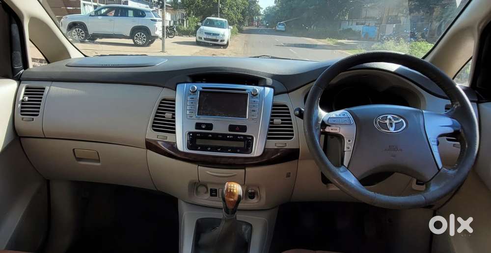 Toyota Innova 2.5 V 7 Str, 2012, Diesel