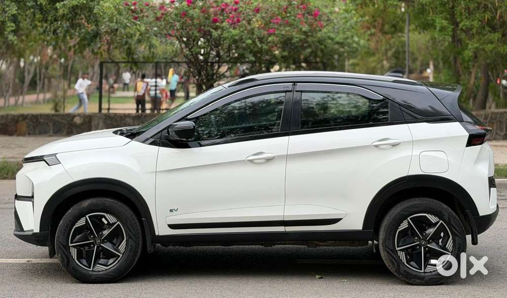 Tata Nexon Ev Empowered Plus Lr, 2023, Electric