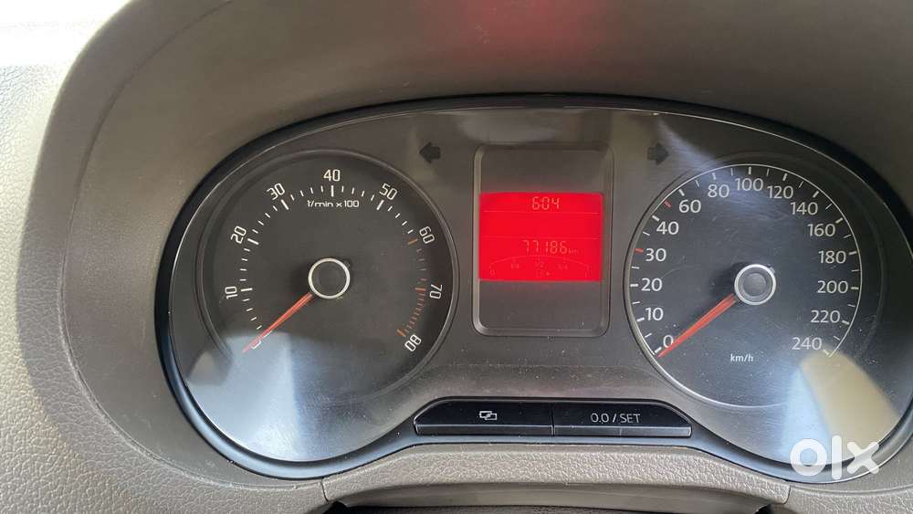 Volkswagen Vento Petrol Highline, 2011, Petrol