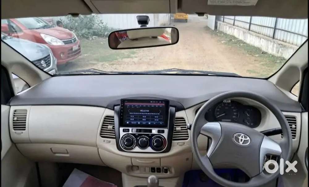 Toyota Innova 2014 Diesel 60800 Km Driven