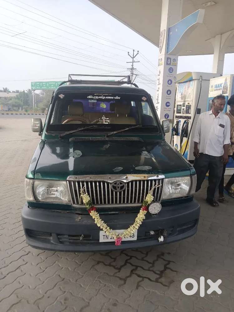 Toyota Qualis 2003 Diesel 325462 Km Driven