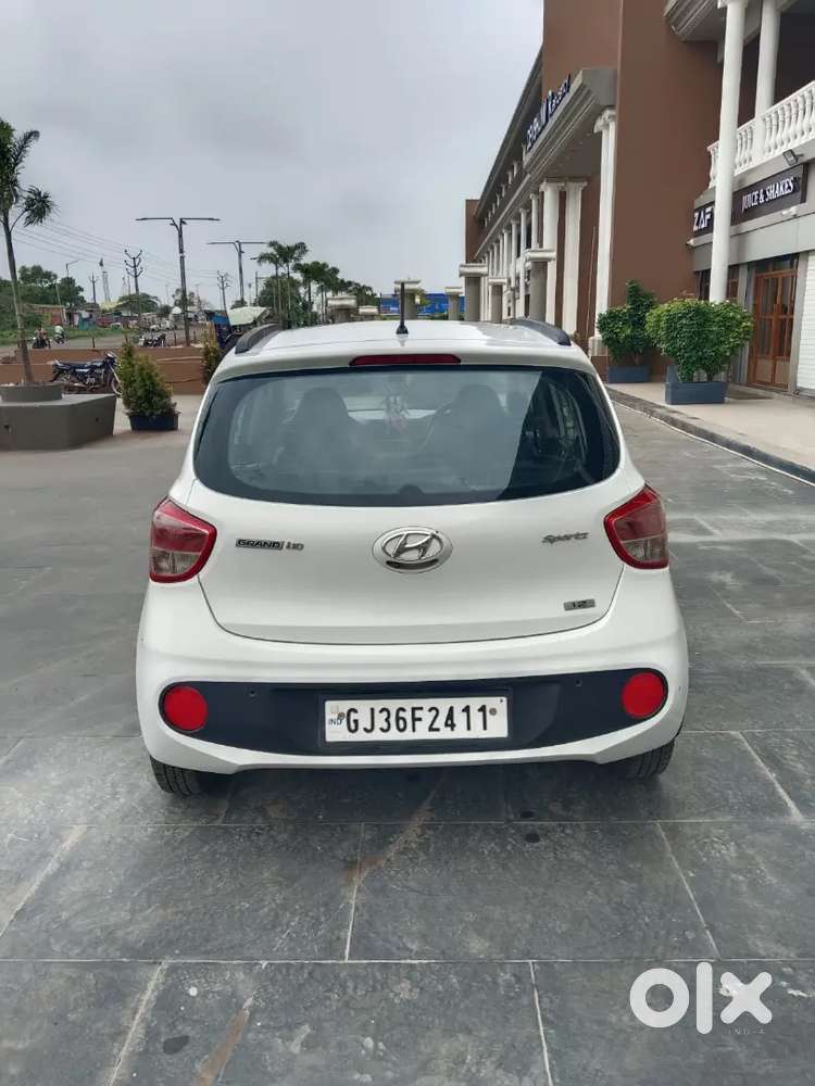 2017 Hyundai I10 Sportz Petrol