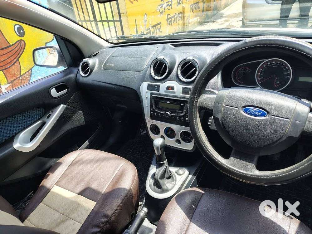 Ford Figo 2012-2015 Diesel Celebration Edition, 2015, Diesel