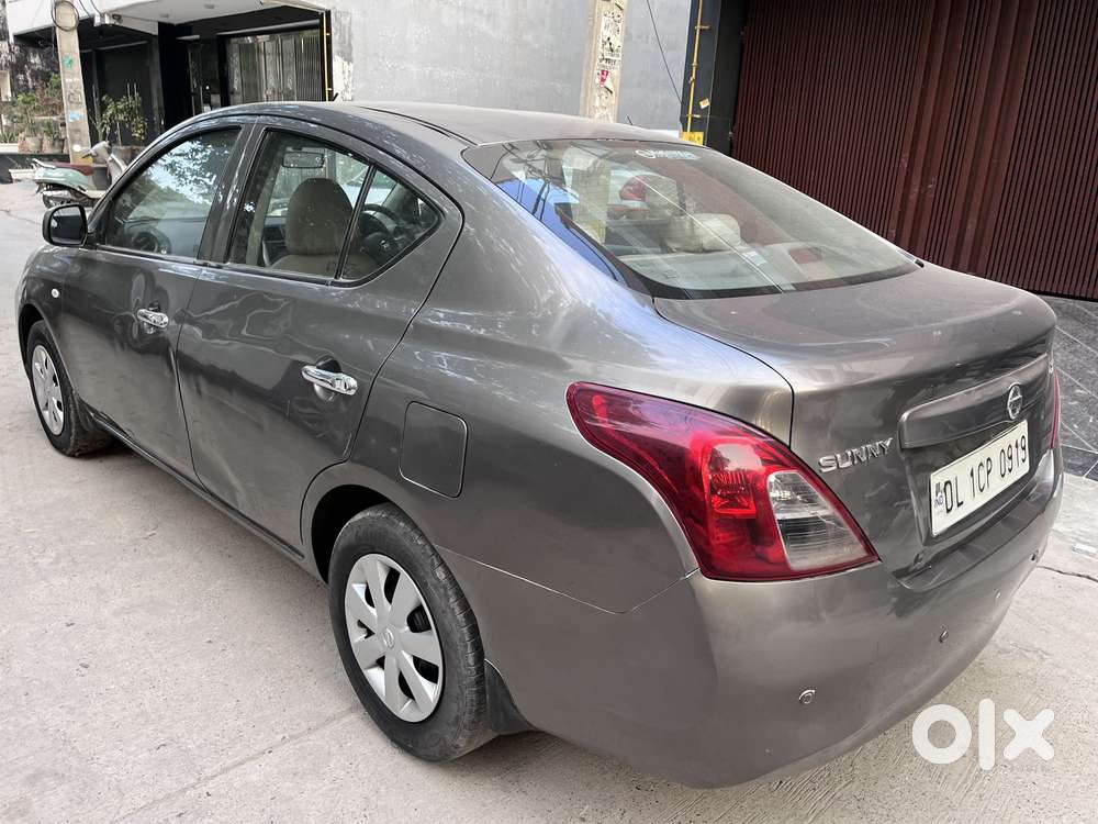 Nissan Sunny Special Edition, 2012, Petrol