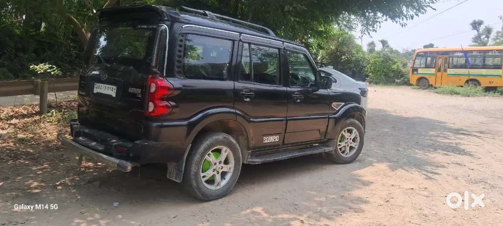 Mahindra Scorpio 2016