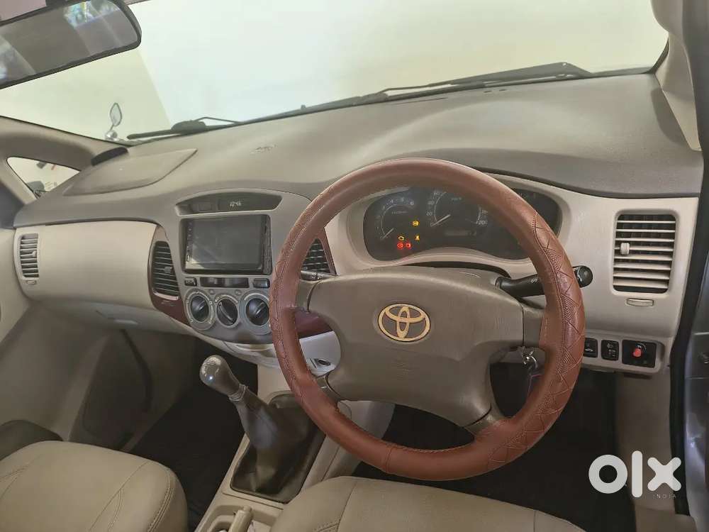 Toyota Innova 2005 2.5 E