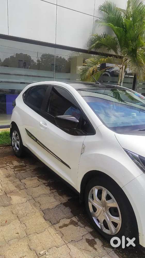 Tata Altroz 2021 Petrol Well Maintained