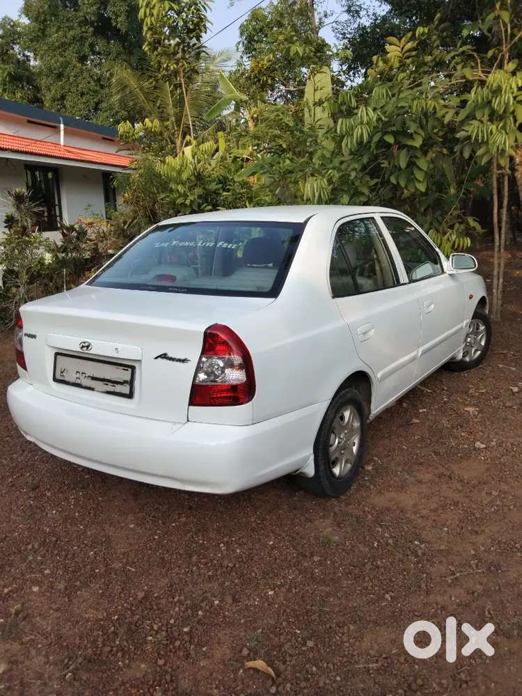 115000 Km Driven
Automatic Door
A/c
Test Pending 
New Painting