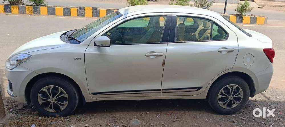 Maruti Suzuki Dzire 2017 Petrol Well Maintained