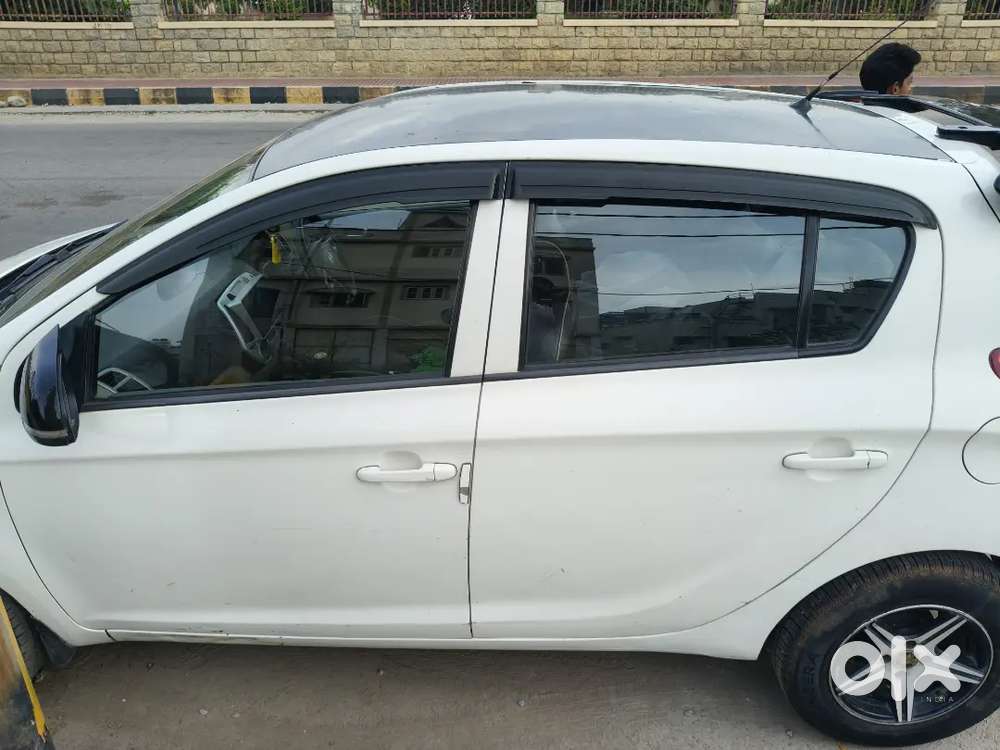 Hyundai i20 Sportz 2012