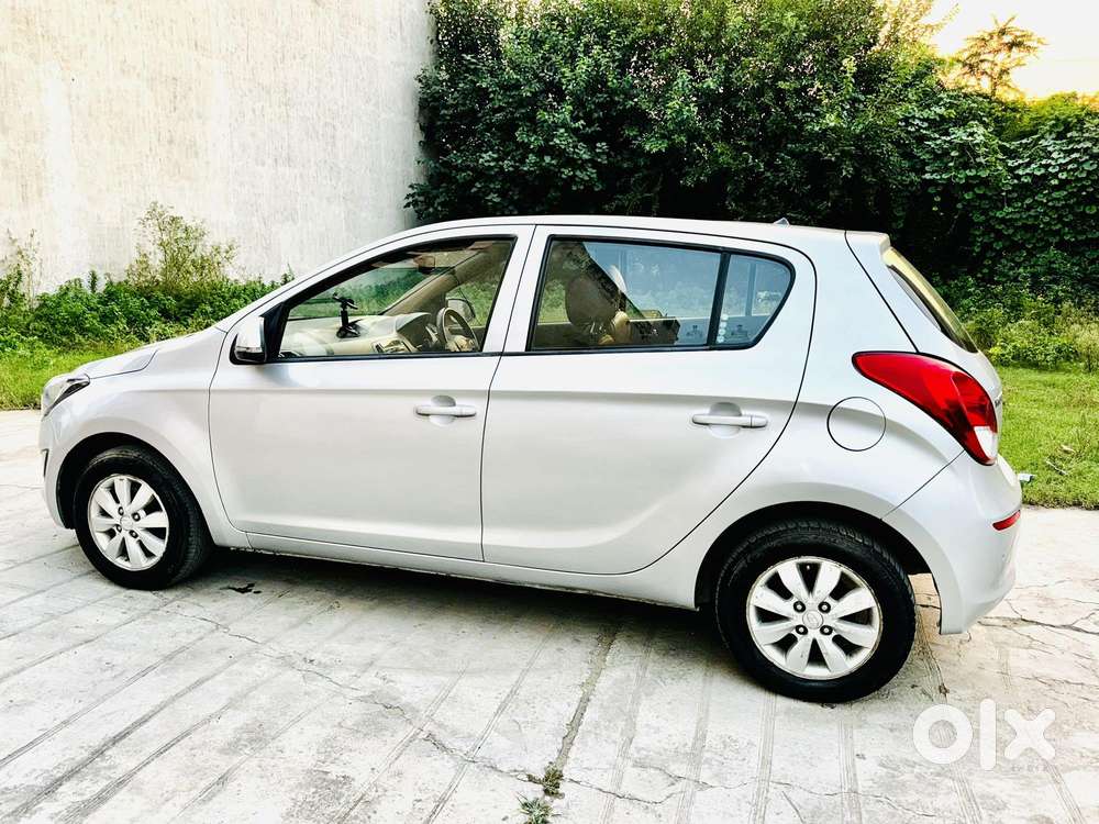 Hyundai I20 2010-2012 1.2 Sportz Option, 2012, Cng & Hybrids