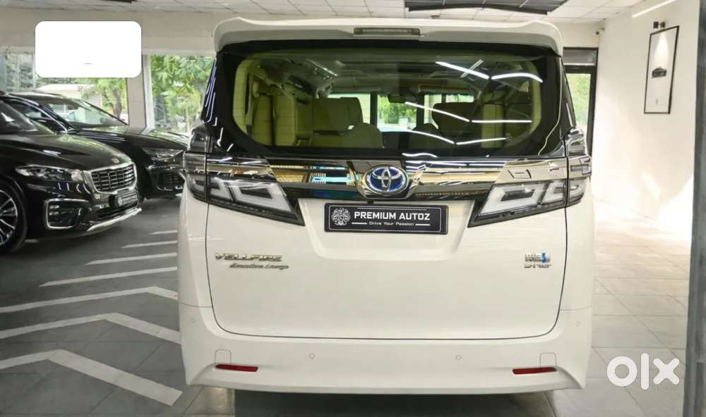 Toyota Vellfire, 2023, Petrol