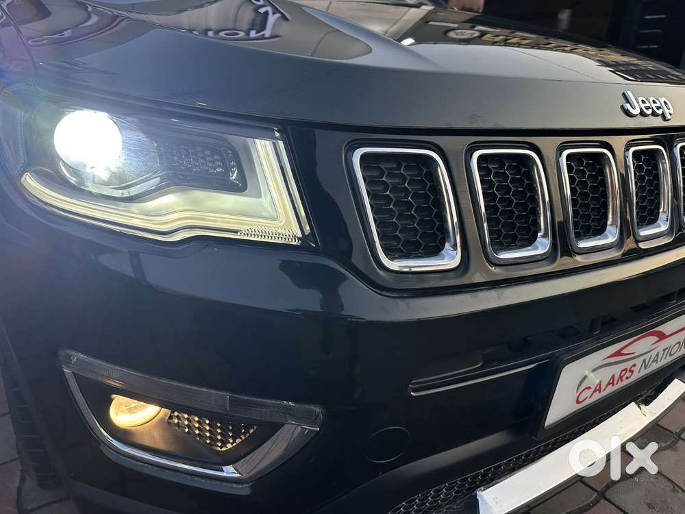 Jeep Compass 2.0 Limited Option Black, 2018, Diesel