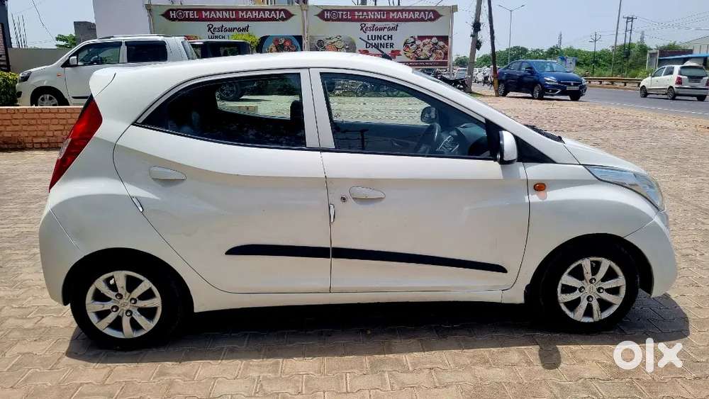 Hyundai Eon 2012 Dec Sport Cng & Hybrids Well Maintained