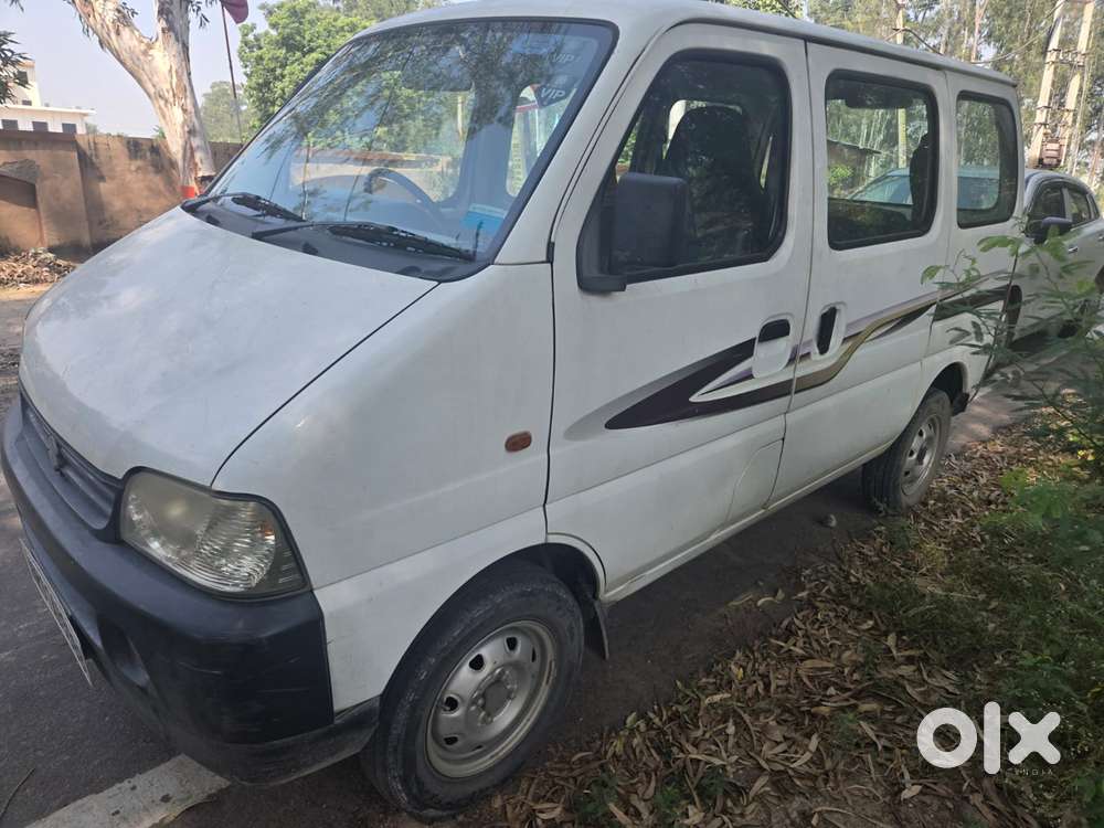 Maruti Suzuki Eeco 5 Str With A/c+htr, 2011, Petrol
