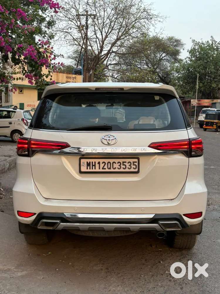 Toyota Fortuner 2018 Diesel 100000 Km Driven