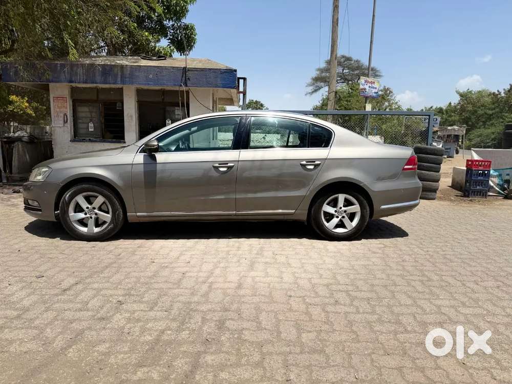 Volkswagen Passat 2012 Diesel 111000 Km Driven