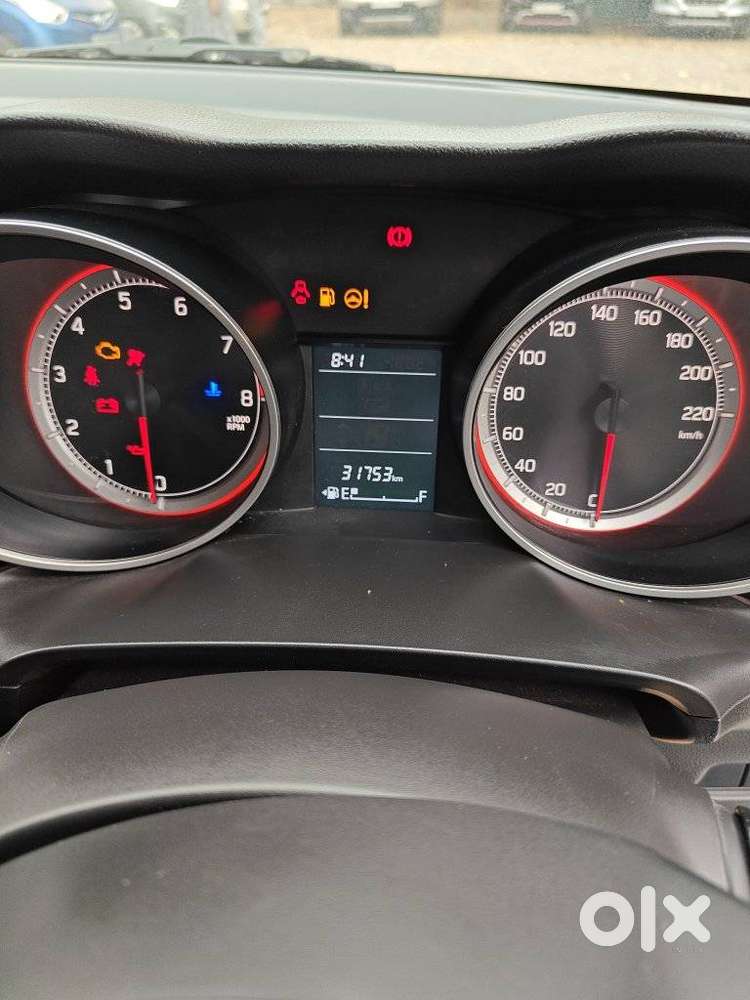 Maruti Suzuki Swift Vxi Optional, 2023, Petrol