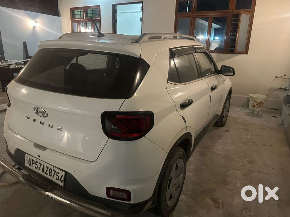 Hyundai Venue Petrol 2021