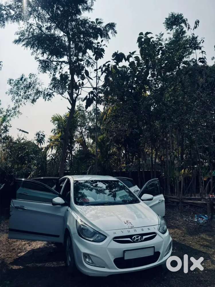 Hyundai Verna 2012 Diesel 73000 Km Driven