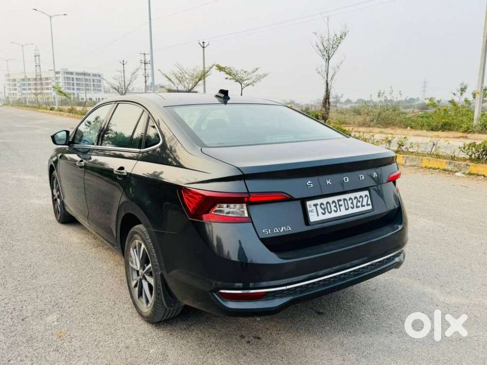 Skoda Slavia Style 1.5l Tsi Mt, 2022, Petrol