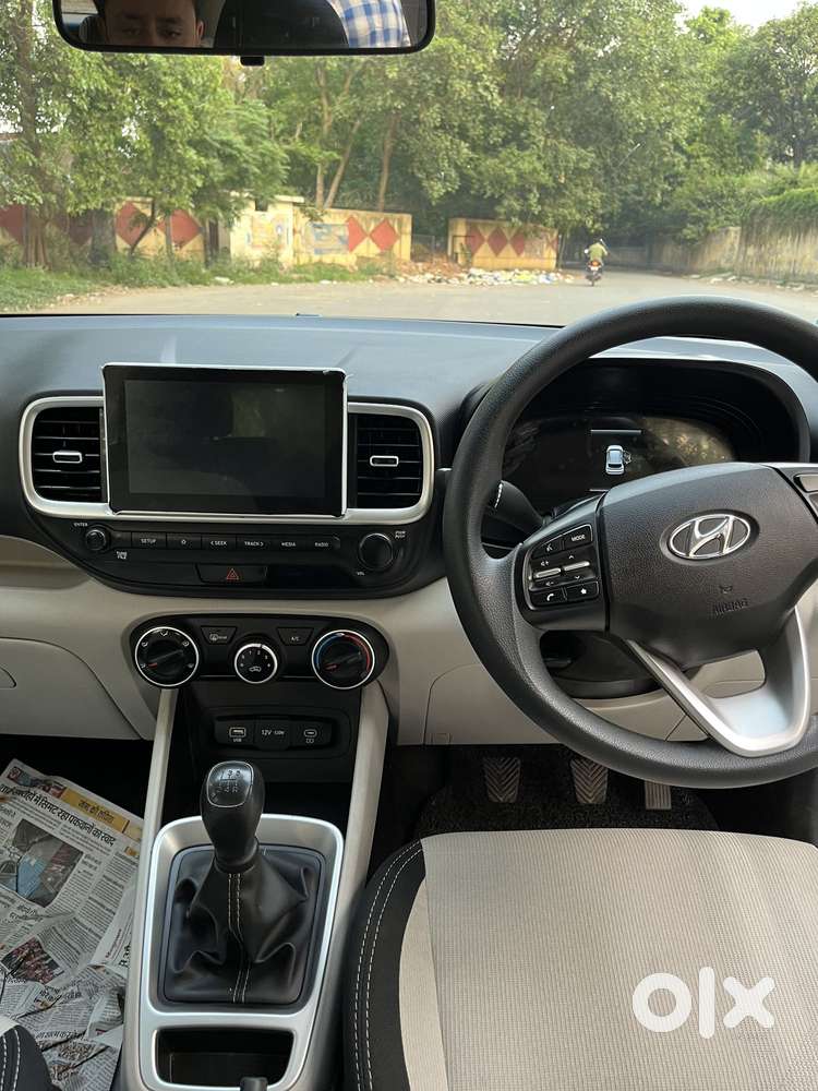 Hyundai Venue S 1.2 Petrol, 2023, Petrol