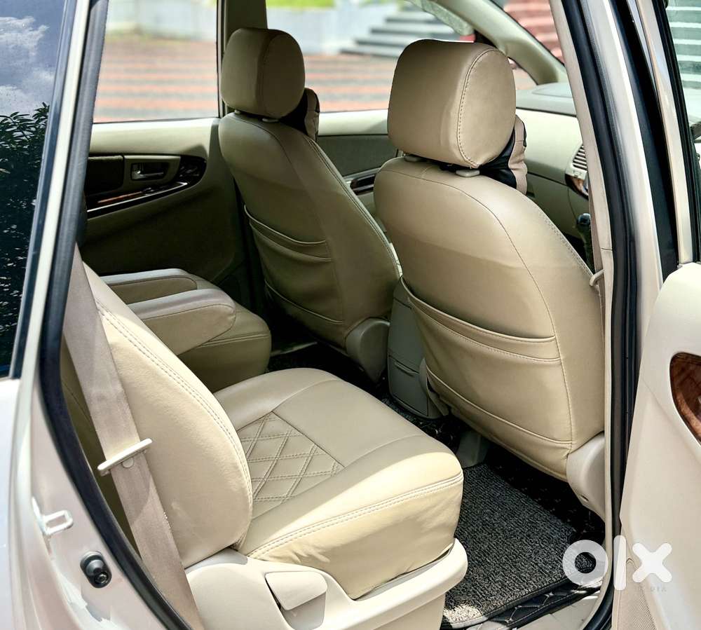 Toyota Innova 2.5 V 7 Str, 2014, Diesel