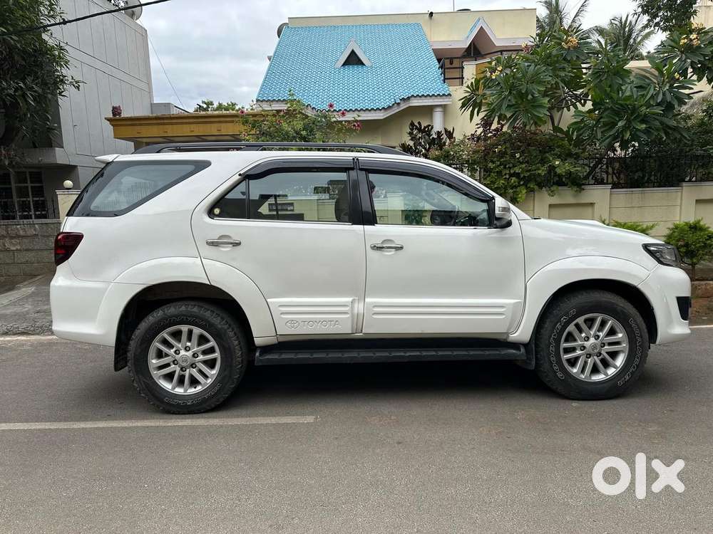 Toyota Fortuner 3.0 4x4 Manual, 2011, Diesel