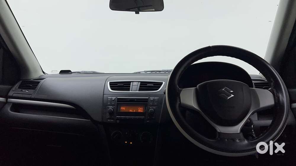Maruti Suzuki Swift Vxi Optional, 2017, Petrol